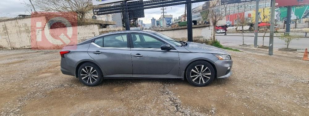 نيسان ألتيما